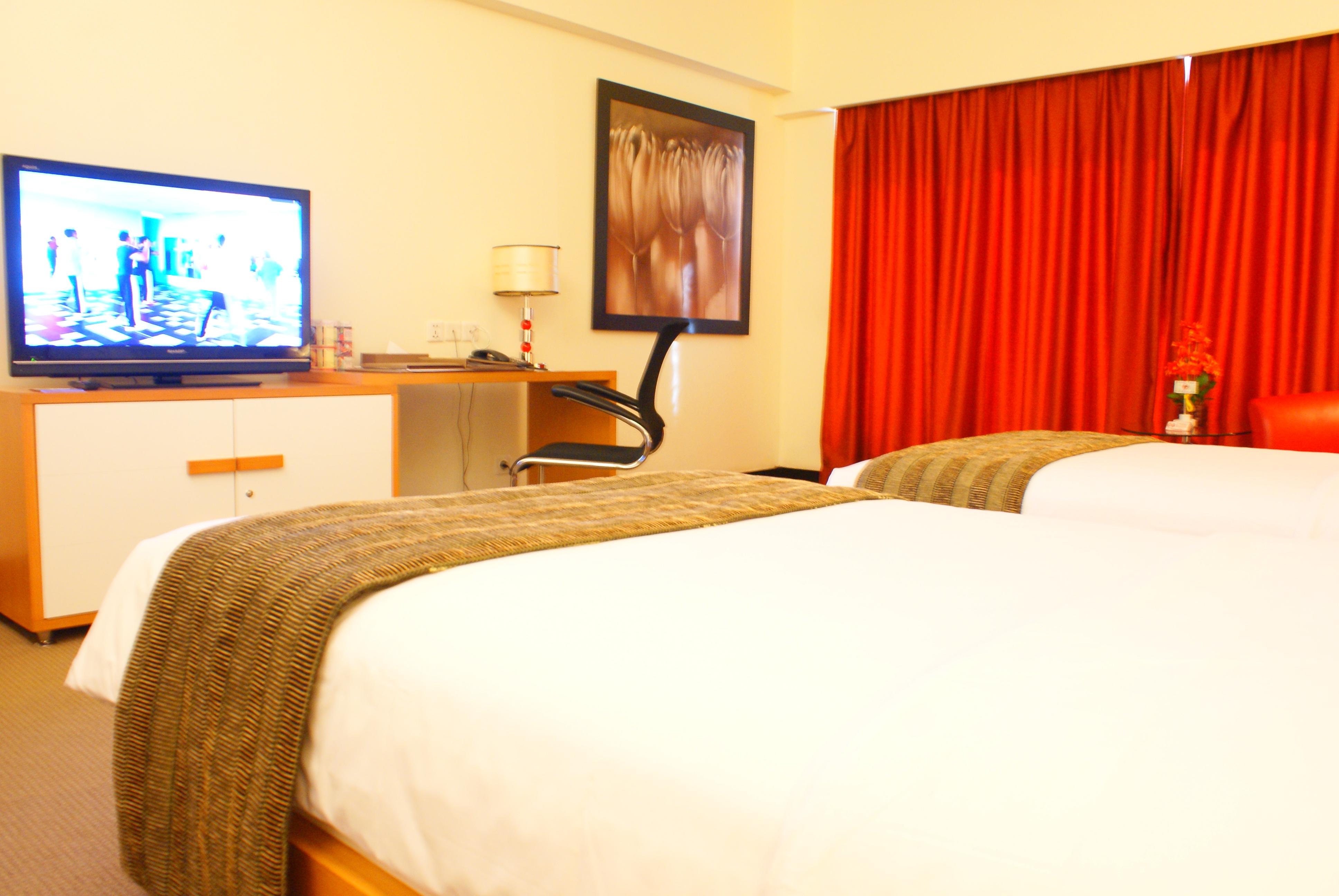 Merlynn Park Hotel Jakarta Exterior photo