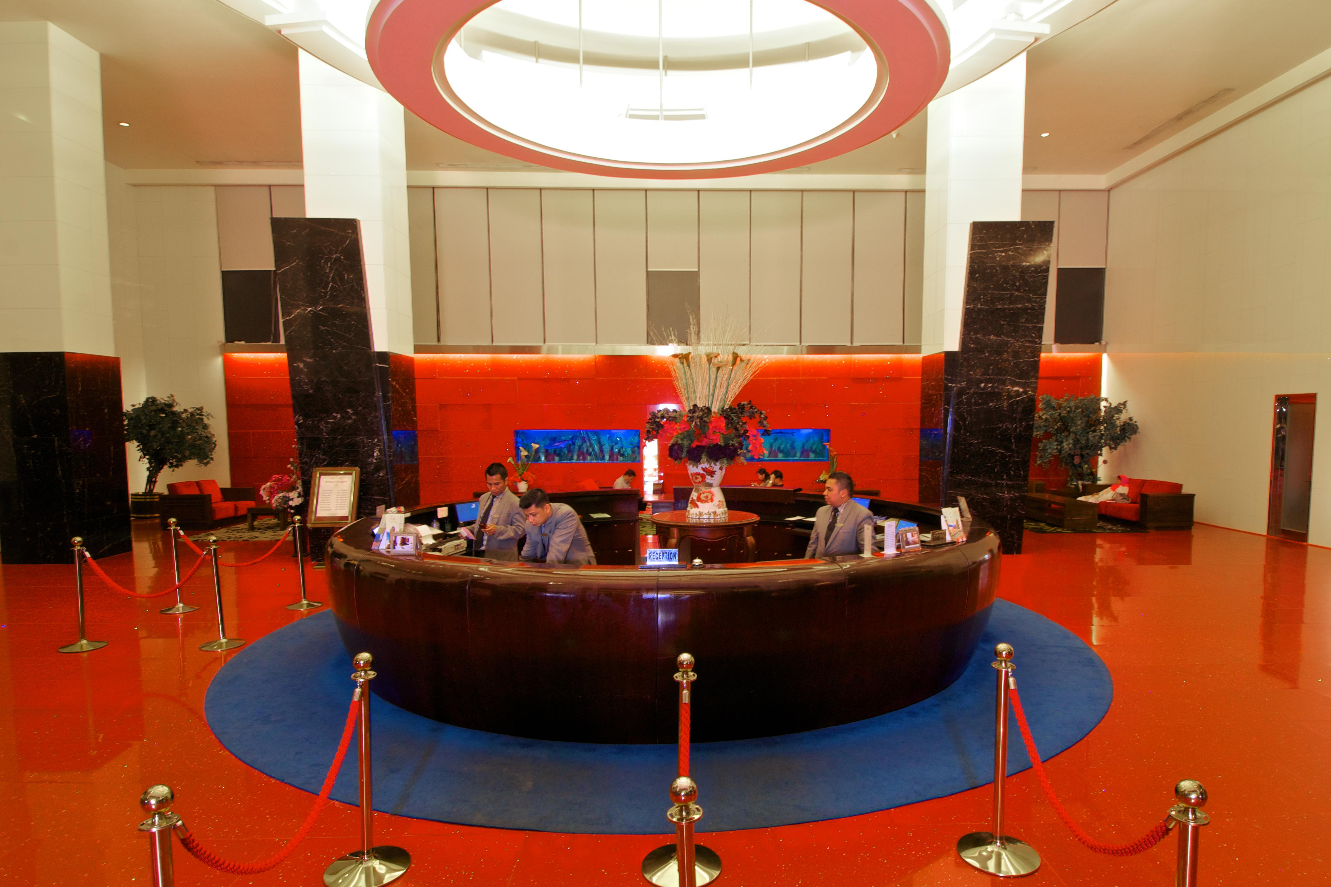 Merlynn Park Hotel Jakarta Exterior photo
