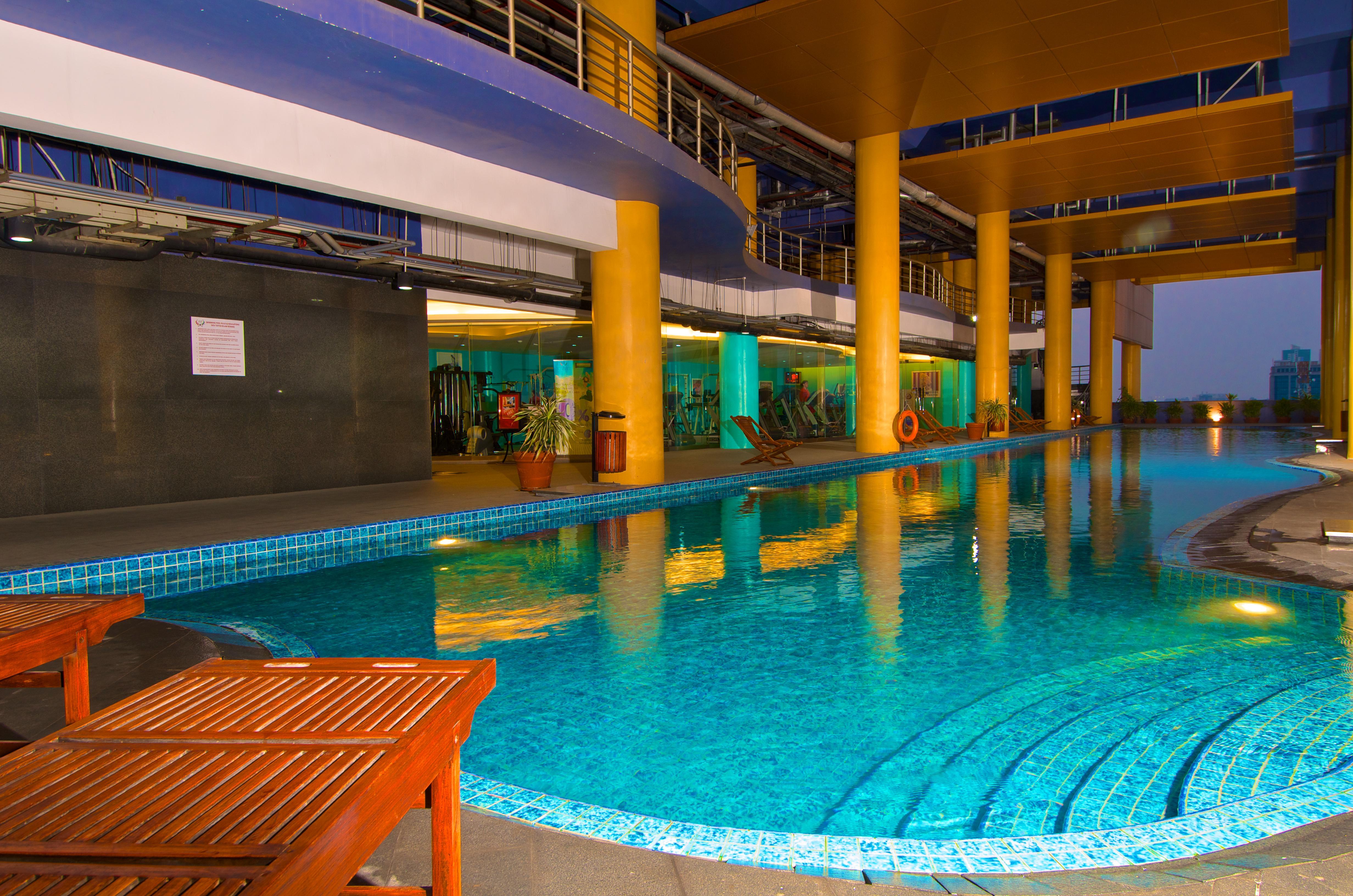 Merlynn Park Hotel Jakarta Exterior photo